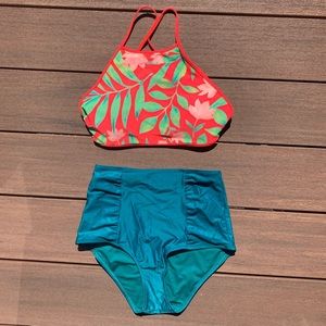 Like NEW Aerie High Neck Bikini Top